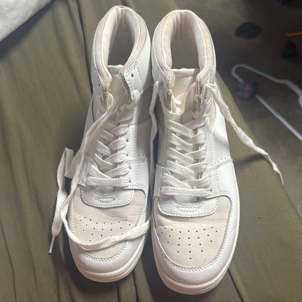 Universal Thread Women's White High-Top Sneakers